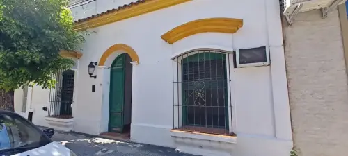 casa en venta - casa en pleno centro de gualeguaychu sobre terreno de 202 m²-santiago badaracco propiedades (2)