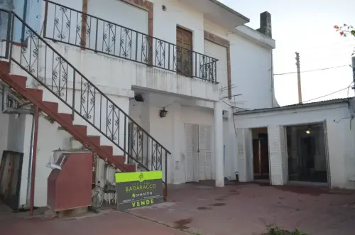 inmobiliaria santioago badaracco-casa en calle del valle-Gualeguaychu-Entre Rios-Venta (45)