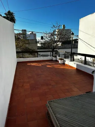 en-venta-casa-moderna-centrica-santiago-badaracco-propiedades-1